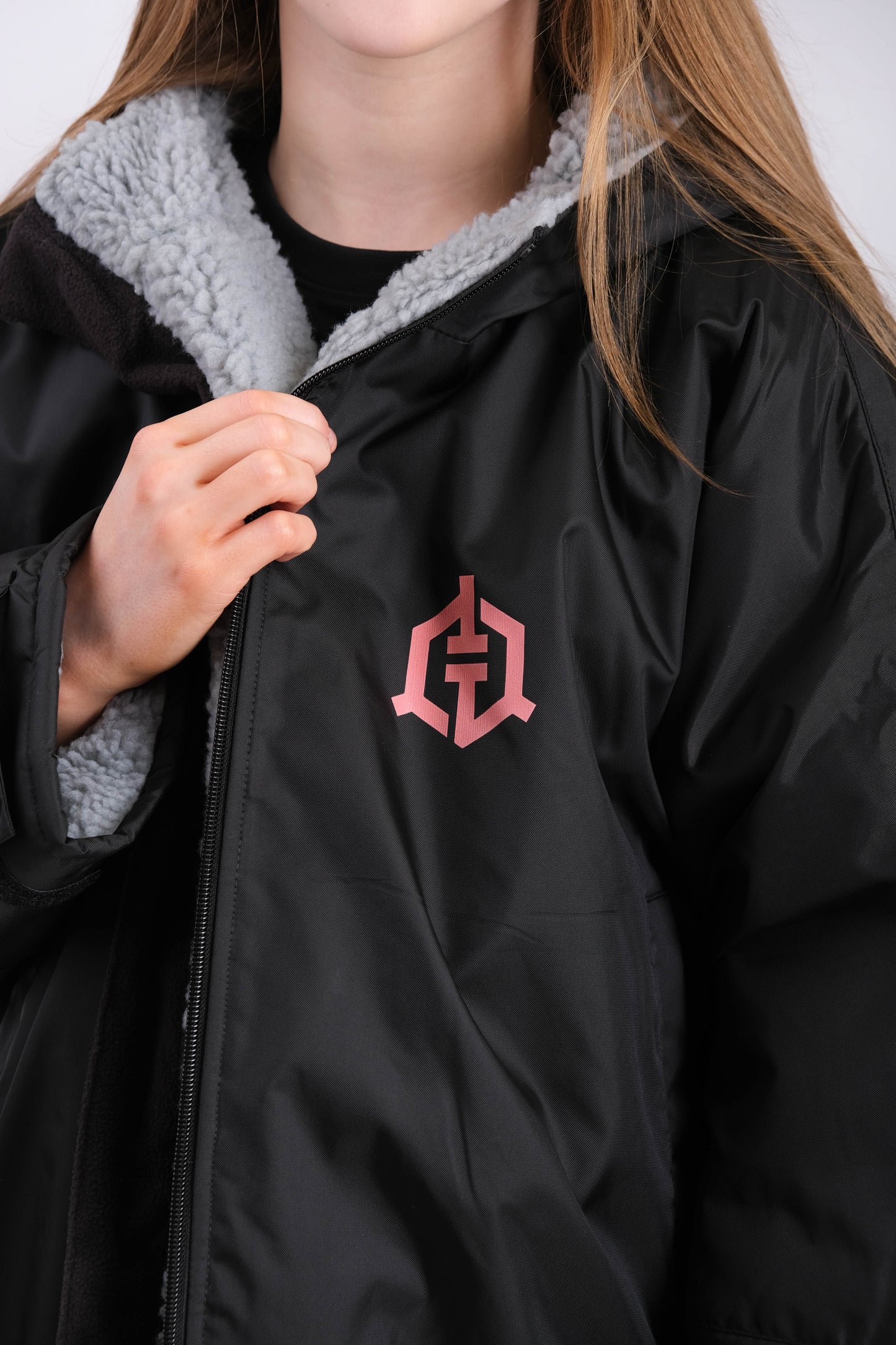 Tommy T’s All Weather Robe- Black/white